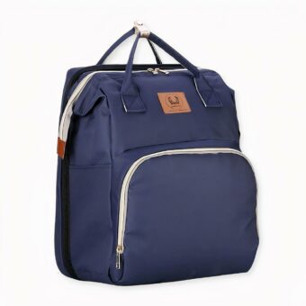 Zorg ervoor dat u de ouders van de baby meeneemt. U kunt hem niet in de steek laten als u het druk heeft en hij het te druk heeft. Deze tas heeft veel zakken en drie fleszakken aan de voorkant met isolatie om de temperatuur laag te houden. Deze onbeklede hoop is licht en weegt minder dan een kilo, dus u zou hem gemakkelijk moeten kunnen hanteren.