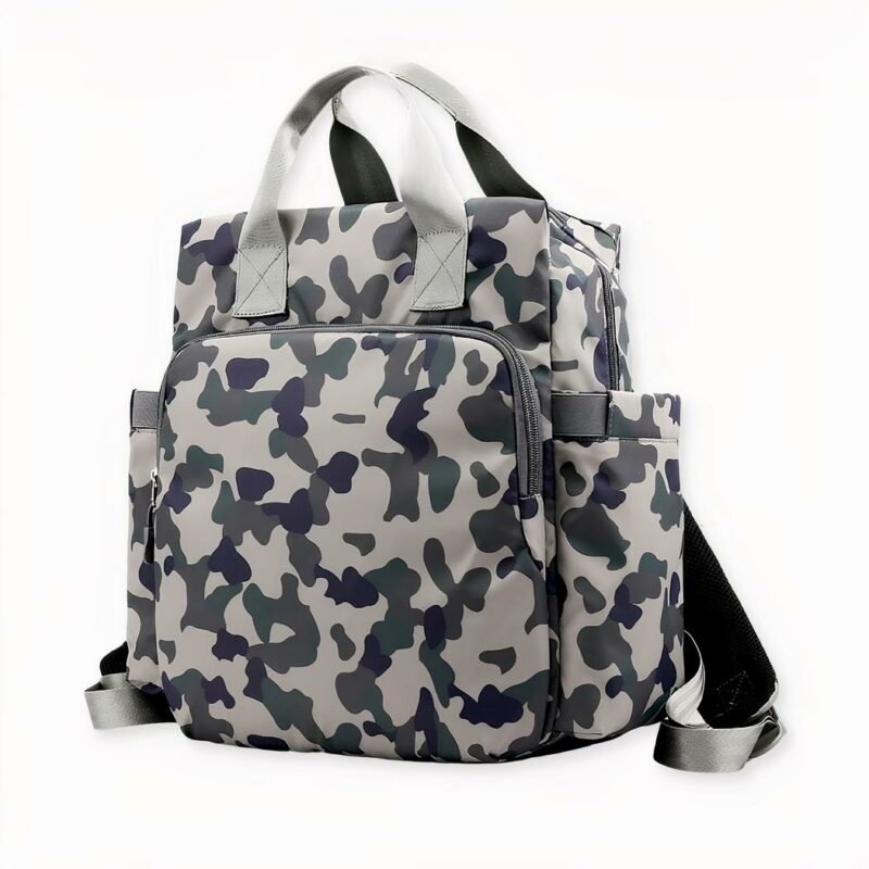 IMG_sac-couches-en-Nylon-solide-sac-dos-de-voyage-pour-maman-sac-main-de-poussette_1F De tas heeft een groot hoofdvak met ritssluiting, een voorvak met ritssluiting en een achtervak voor extra opbergruimte. De schouderbanden zijn verstelbaar en comfortabel, zodat ouders de tas gemakkelijk kunnen dragen.