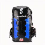 Een rugzak van 30 liter om mee te nemen op een trektocht of kampeertocht. Deze reistas is waterdicht en beschermt uw spullen tegen de regen. U kunt er uw kleding, voorraden, medische verzorging en alles wat u verder nodig heeft in opbergen.