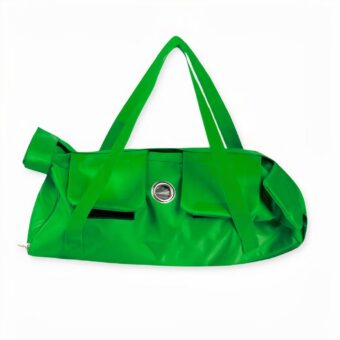 Onze trendy kattendraagtas is verre van discreet! Met zijn prachtige kleuren zal uw kat een superheld zijn wanneer u nieuwe uitdagingen aangaat!