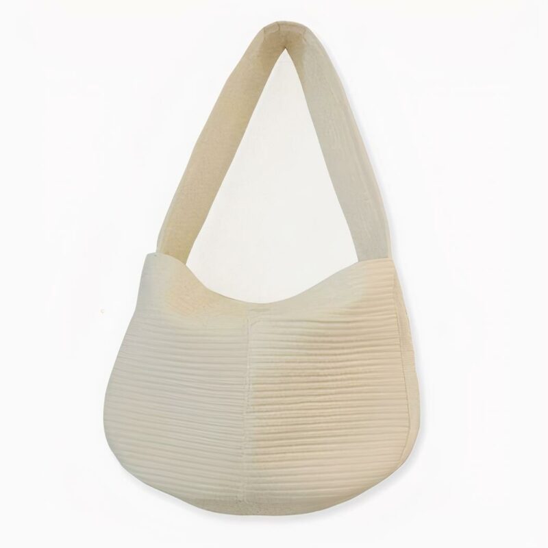 Onze gloednieuwe schoudertas voor puppy's en kittens kunt uw trouwe metgezel overal mee naartoe nemen! Ideaal voor kleine huisdieren die plezier willen maken.