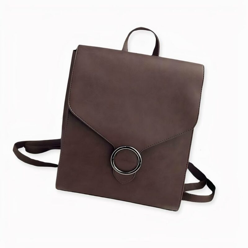 Onze nieuwe retro rugzak voor vrouwen combineert elegantie, finesse en praktisch met veel smaak! Over de schouder of op het tapijt, deze kleine tas zal snel een essentieel onderdeel van uw dagelijks leven worden!  Als u uw werk niet alleen wilt doen of een probleem hebt, zal dit vloerkleed een ideaal bindmiddel zijn.