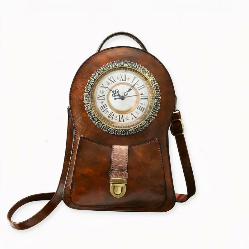Reis terug in de tijd met deze vintage rugzak van imitatieleer met klok! Verkrijgbaar in rood, zwart en bruin, kies de tas die het beste bij u past. De originele vorm, de fijne details en de warmte van het hout maken dit een unieke en charmante hoop!
