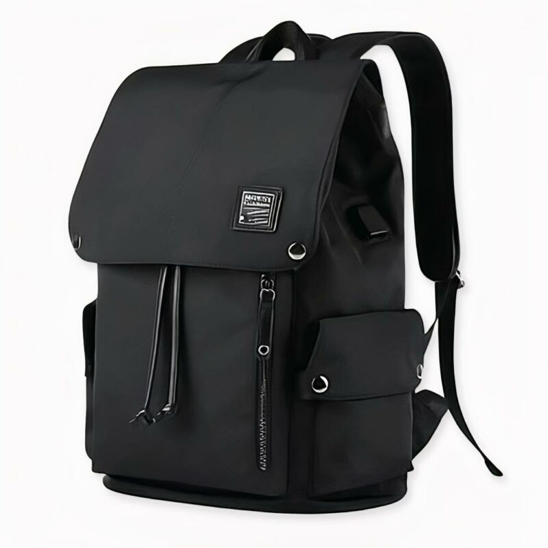 Zwarte rugzak, eenvoudige en functionele stijl, goede kwaliteit en zeer praktisch.