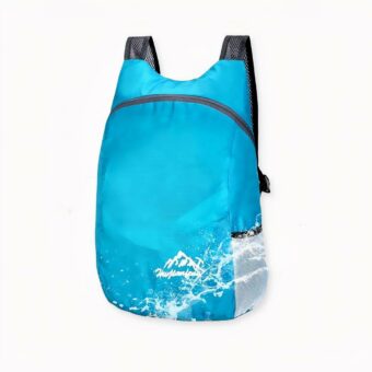 Dit is een rugzak die perfect is voor sport, wandelen of reizen. Deze lichte en waterige rugzak is praktisch en gemakkelijk in gebruik, met een totale capaciteit van minstens twee liter voor al uw spreuken.