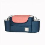Dit is het essentiële accessoire voor temperamentvolle bestuurders: polyester voor kinderen! Deze lichtgewicht, praktische hoop is gemaakt van stevig polyester, dat licht van gewicht en zeer duurzaam is. De lichtgewicht constructie is eenvoudig maar elegant, en de zitting is voorzien van een beker.