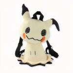 Een zwart-wit pokemon pelucje op een gebroken witte achtergrond