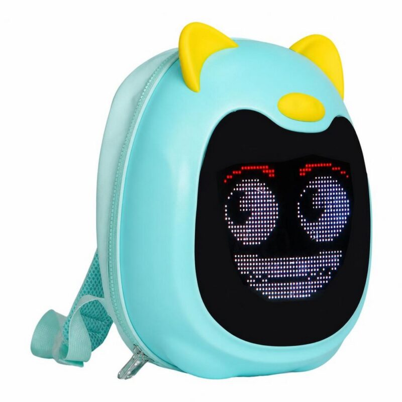 IMG_06_03_sac_dos_led_enfant_ecran_personnalisable_etanche_1 Un sac à dos LED enfant écran personnalisable et étanche bleu clair avec un visage lumineux, des oreilles jaunes et des bretelles, posé sur fond blanc.